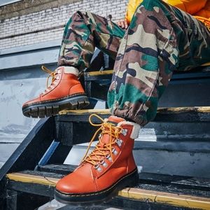 NWT Dr Martens COMBS UNISEX FAUX FUR-LINED CASUAL BOOTS